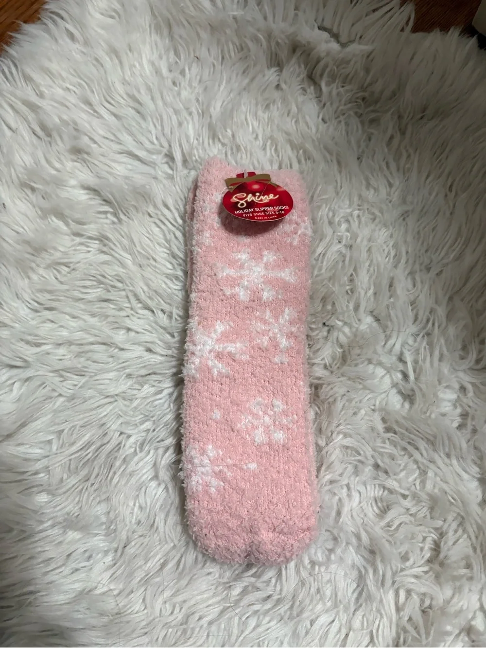 Kohl's Pink Snowflake Cozy Fuzzy Socks